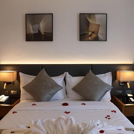 Hayes Hotel, Addis-Abeba Extérieur photo